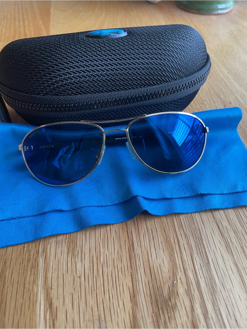 Costa Del Mar 580 Blue Polarized Lens Gold Frame Aviator/Pilot Sunglasses - Picture 2 of 6